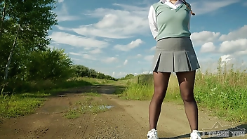 FIRESTARTER! I'M WALKING AROUND AND TEASING YOU!)