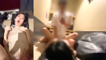 【絶対に声の出せない場所でハメ撮り】「ダメ聞こえちゃうよ」密室で彼氏に内緒のセックス