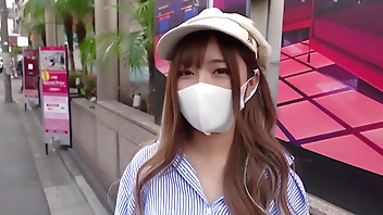 When the loose woman took off her clothes, she had a sexy body! A beautiful woman who likes to lick her vagina bread book!